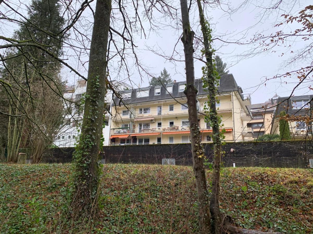 Moderne Ferienwohnung Nahe Swr Und Golfplatz Baden-Baden Eksteriør bilde